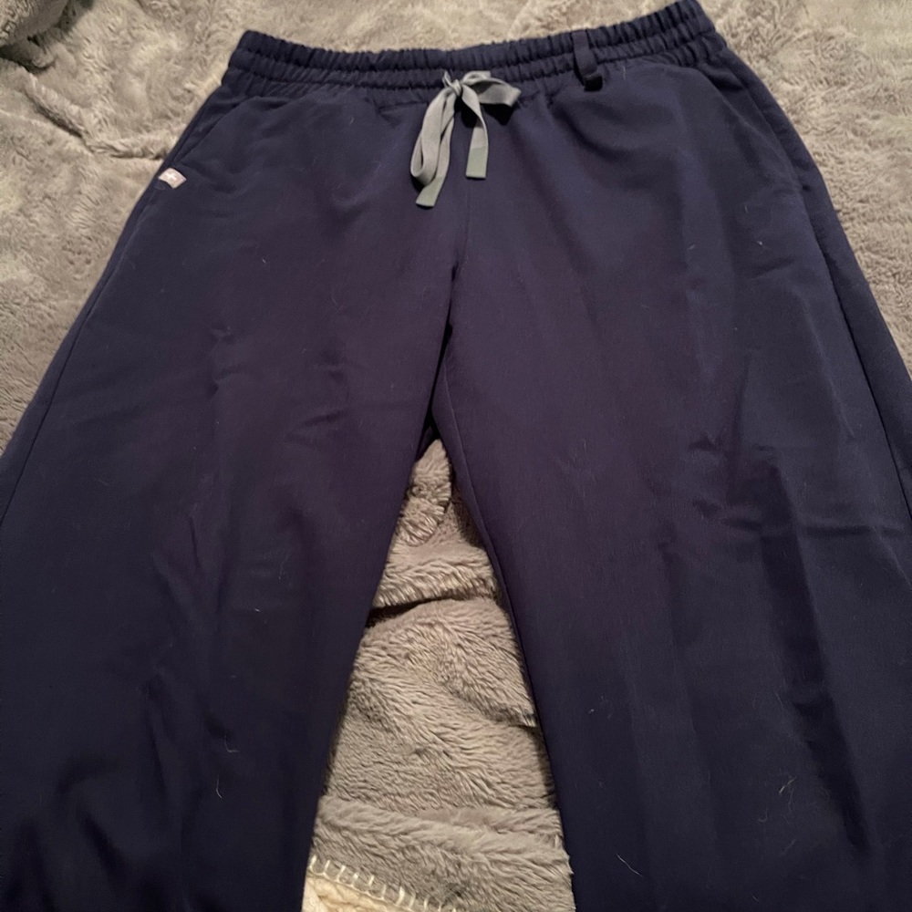 Women’s navy blue Figs pants
